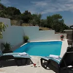別荘 House Pine Tree Nerežišća